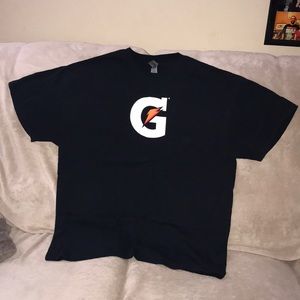 Gildan Ultra cotton XL black black white orange and red tee 💕